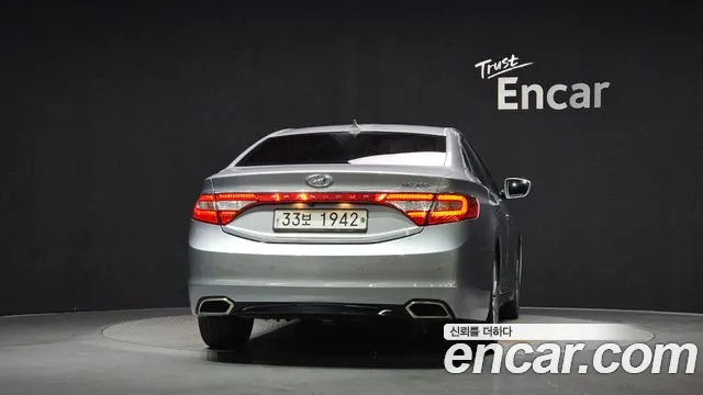 Hyundai Grandeur 2015 thumb 4