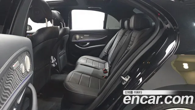 Mercedes-Benz E-Класс 2023 thumb 11