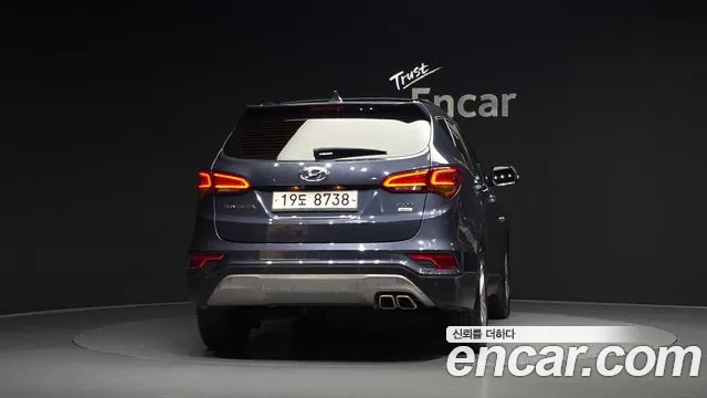 Hyundai Santa Fe 2017 thumb 3