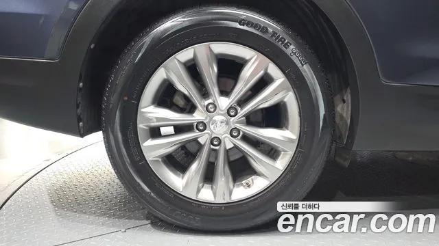 Hyundai Santa Fe 2017 thumb 4
