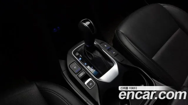 Hyundai Santa Fe 2017 thumb 8
