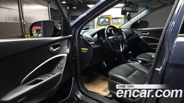 Hyundai Santa Fe 2017 thumb 9