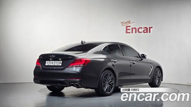Genesis G70 2018 thumb 2