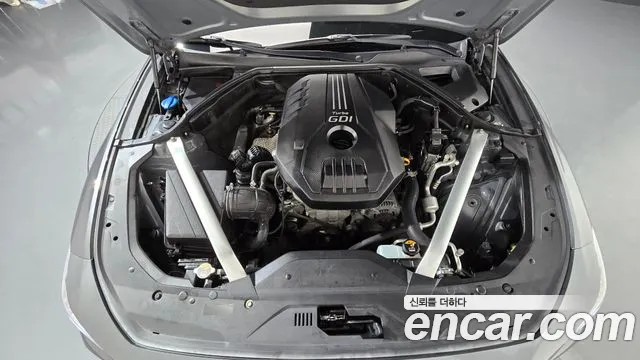 Genesis G70 2018 thumb 6