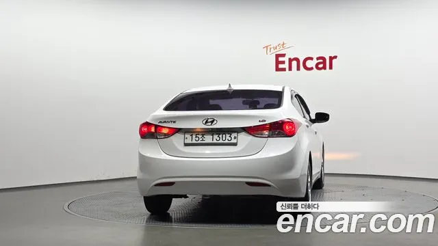 Hyundai Avante 2012 thumb 4