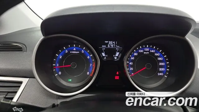 Hyundai Avante 2012 thumb 8
