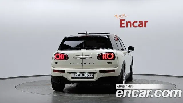 MINI Clubman 2018 thumb 3