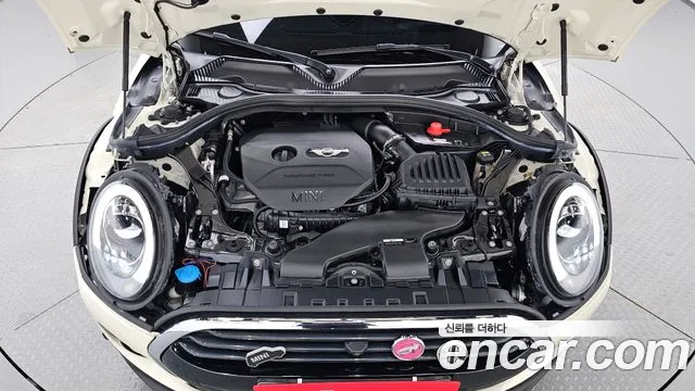 MINI Clubman 2018 thumb 5