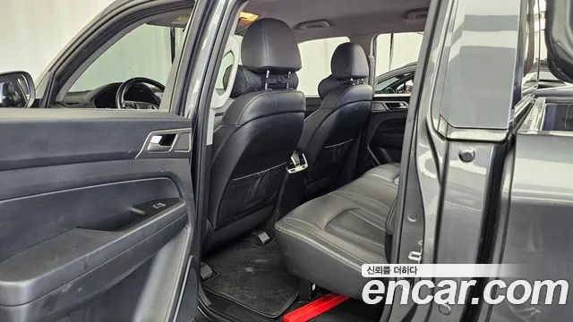 KG_Mobility_Ssangyong Rexton 2019 thumb 12