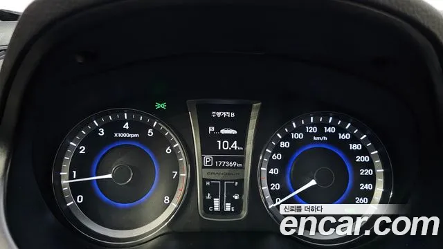 Hyundai Grandeur 2012 thumb 8