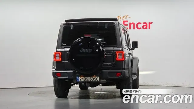 Jeep Wrangler 2021 thumb 4