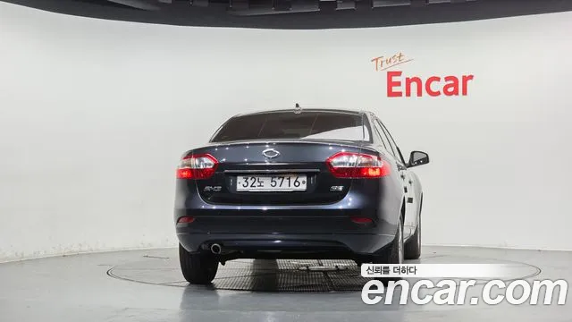 Renault-KoreaSamsung Fluence 2015 thumb 4