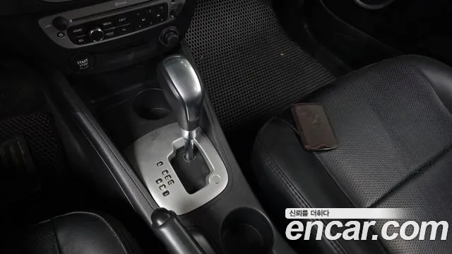 Renault-KoreaSamsung Fluence 2015 thumb 9
