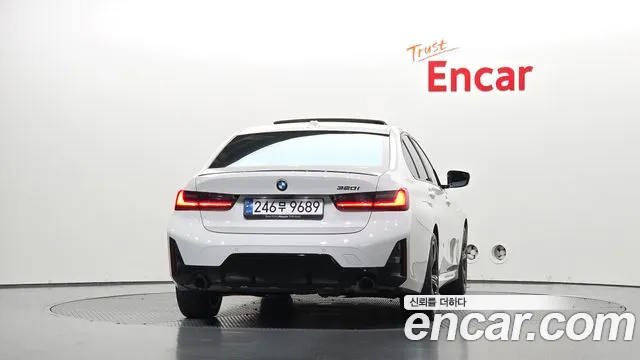 BMW 3-Series 2025 thumb 3