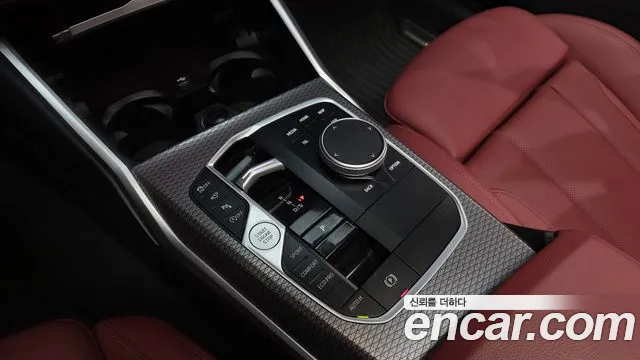 BMW 3-Series 2025 thumb 8