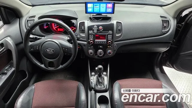 Kia Carens 2011 thumb 7