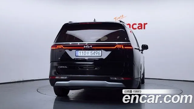 Kia Carnival 2022 thumb 4