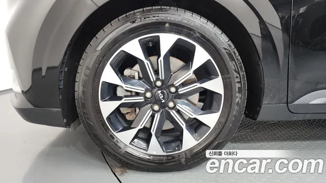 Kia Carnival 2022 thumb 5