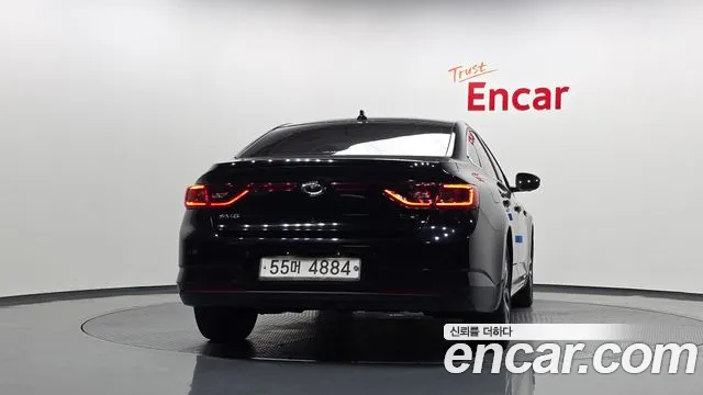 Renault-KoreaSamsung Megane 2016 thumb 3