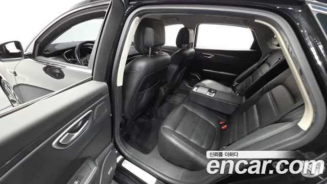 Renault-KoreaSamsung Megane 2016 thumb 11