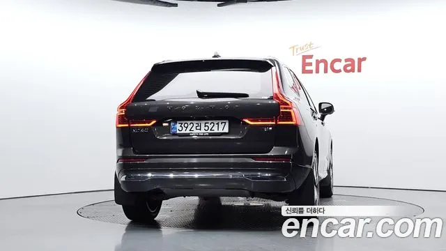 Volvo XC60 2024 thumb 3