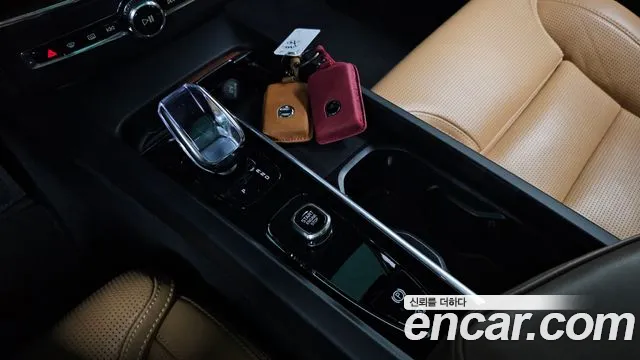 Volvo XC60 2024 thumb 7