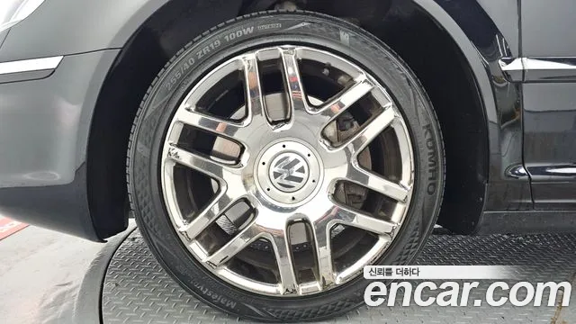 Volkswagen Phaeton 2011 thumb 5