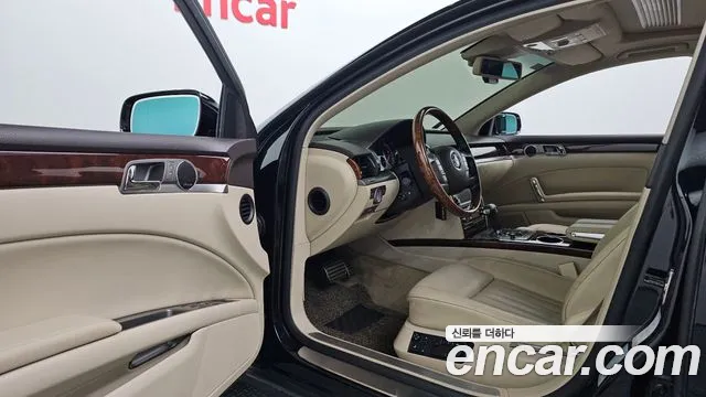 Volkswagen Phaeton 2011 thumb 10