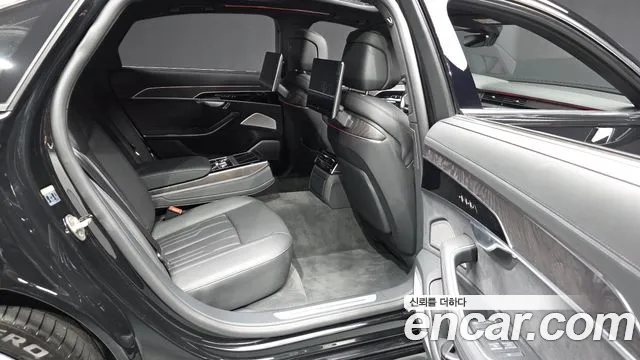 Audi A8 2023 thumb 12