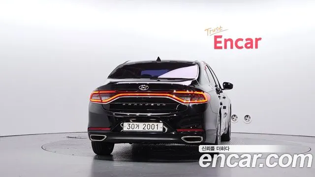 Hyundai Grandeur 2017 thumb 4