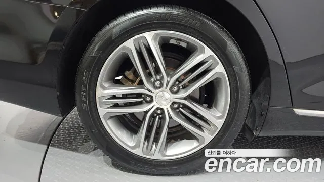 Hyundai Grandeur 2017 thumb 5