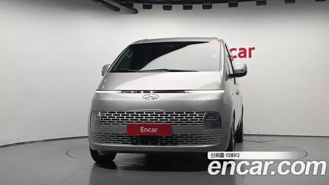 Hyundai Staria 2021 thumb 3