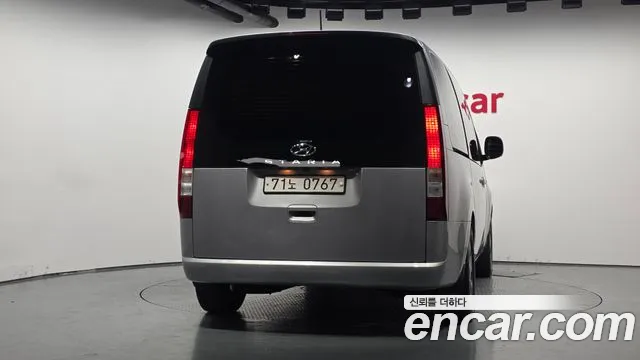 Hyundai Staria 2021 thumb 4