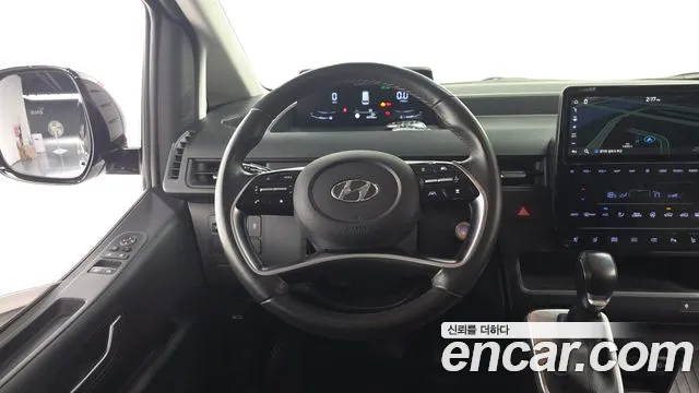 Hyundai Staria 2021 thumb 12