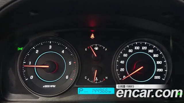ChevroletGMDaewoo Captiva 2013 thumb 8