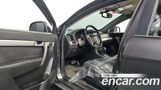 ChevroletGMDaewoo Captiva 2013 thumb 10