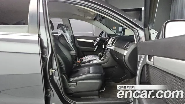 ChevroletGMDaewoo Captiva 2013 thumb 11