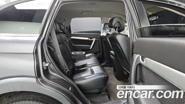 ChevroletGMDaewoo Captiva 2013 thumb 12