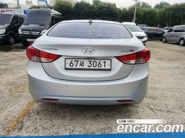 Hyundai Avante 2012 thumb 4