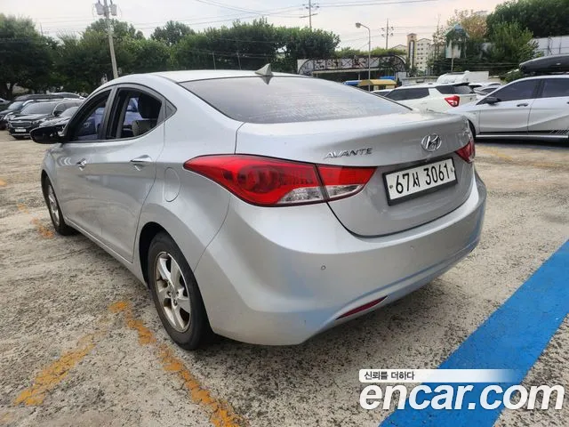 Hyundai Avante 2012 thumb 5