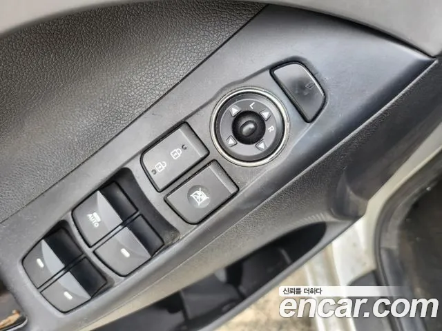 Hyundai Avante 2012 thumb 9