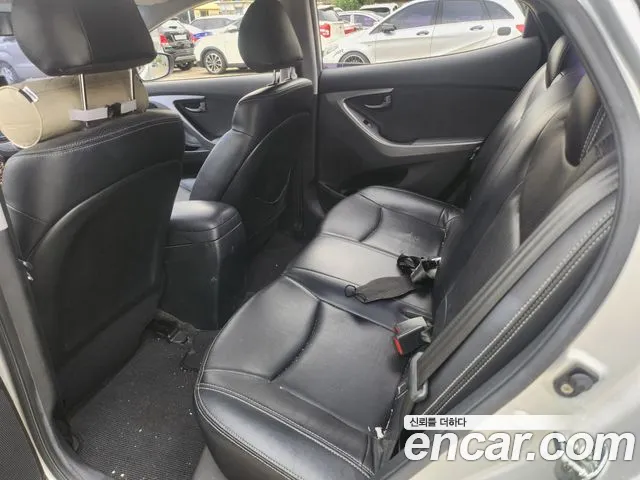 Hyundai Avante 2012 thumb 10