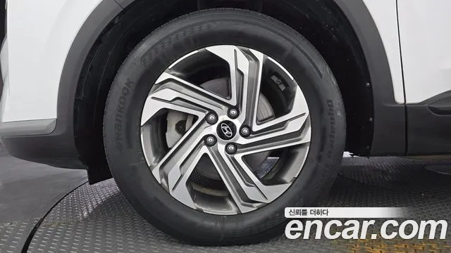 Hyundai Santa Fe 2021 thumb 5