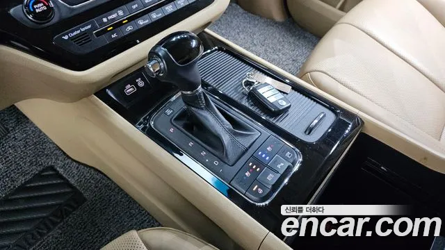 Kia Carnival 2016 thumb 9