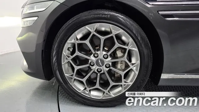Genesis G80 2022 thumb 5