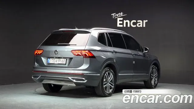 Volkswagen Tiguan 2022 thumb 2
