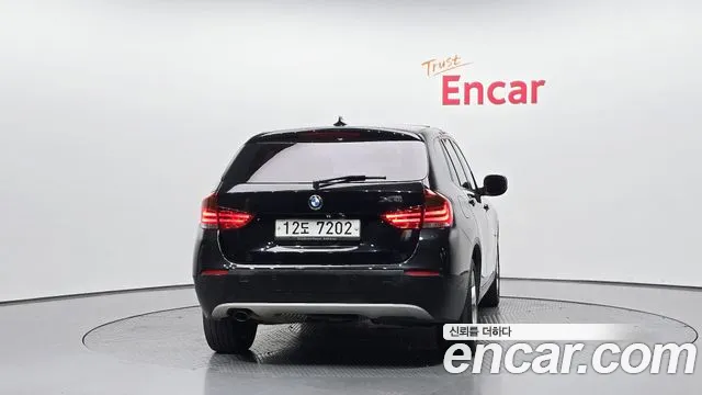 BMW X1 2010 thumb 4