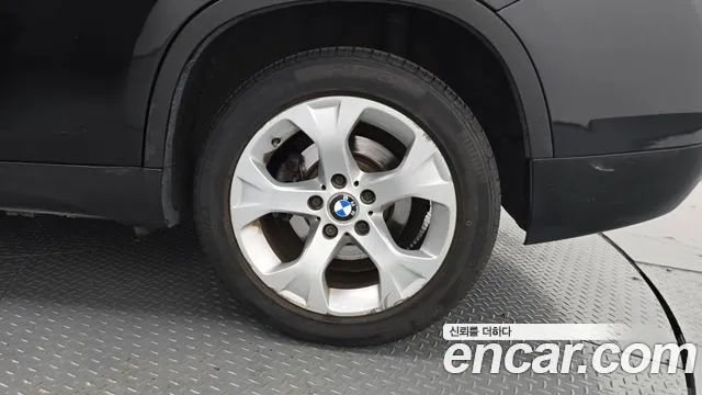 BMW X1 2010 thumb 5