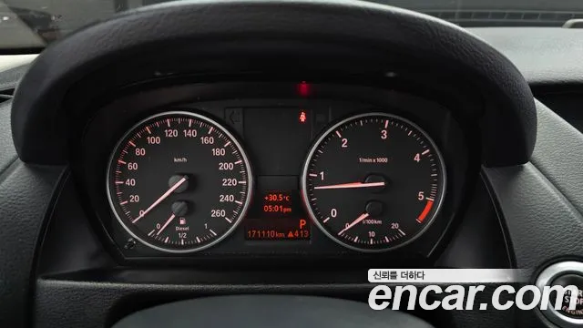 BMW X1 2010 thumb 8