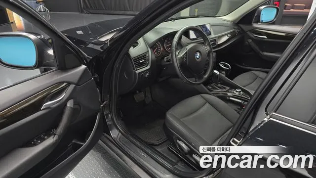 BMW X1 2010 thumb 10